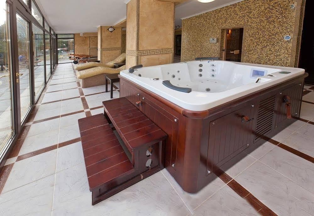 Family Hotel Hebar Batak Luaran gambar